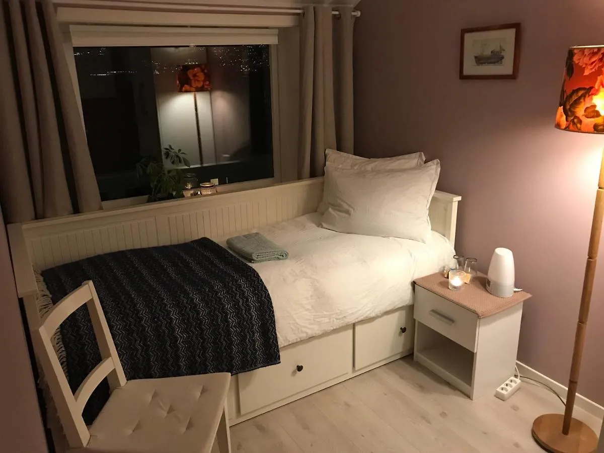 Ana'S Bed & Breakfast Bergen Privatunterkunft